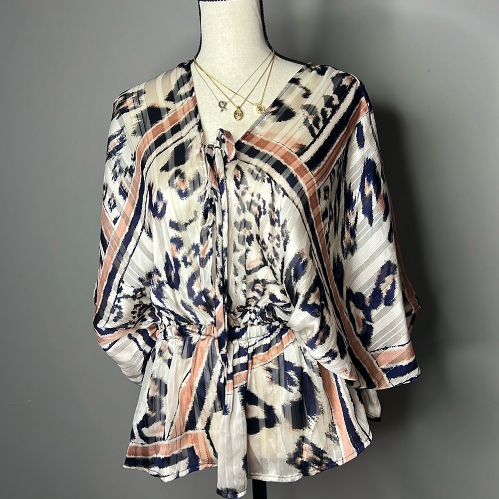 ODDY Tie Front Mauve & Blue Print Top NWOT